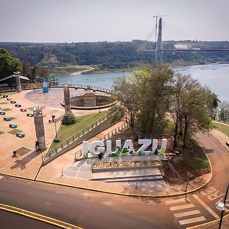 Apartamento Deptos Dona Benigna Puerto Iguazú Exterior foto